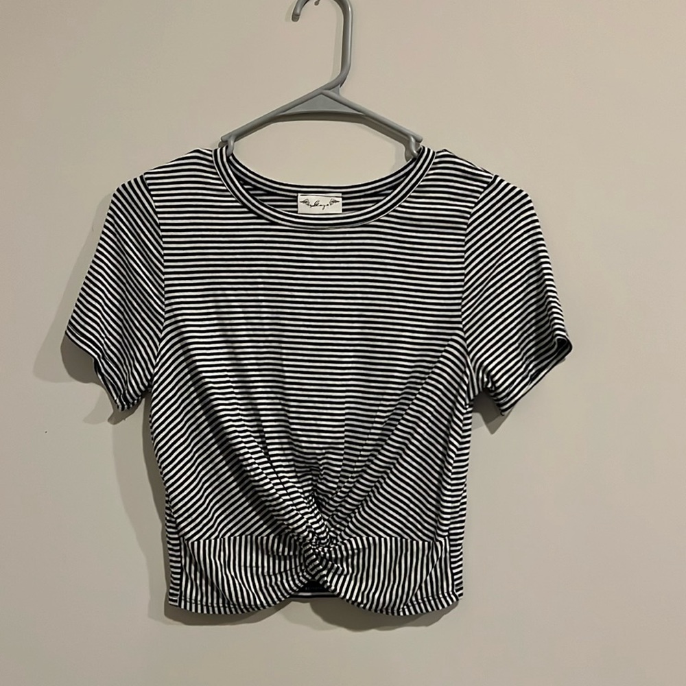 Striped cropped tshirt with knot top